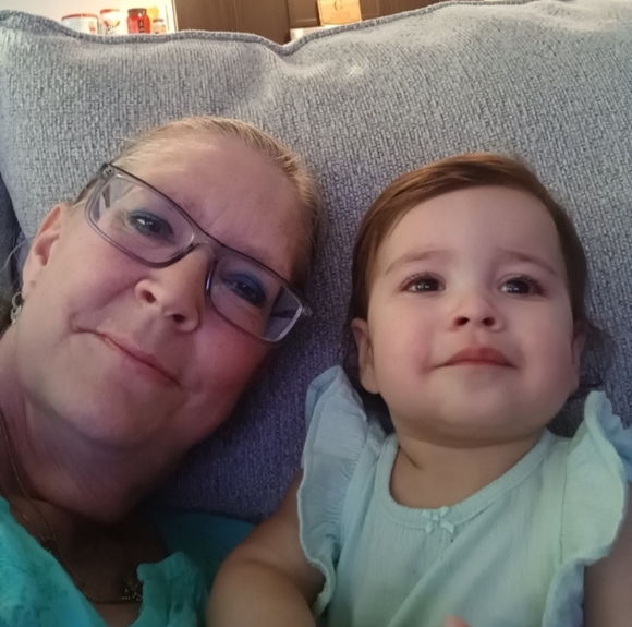 Meet your Posher, Robin - Picture 5 of 10